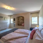 Romantic Il Piccolo Paradiso Bed & Breakfast San Felice del Benaco