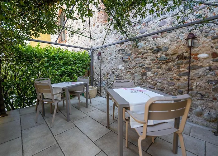 Romantic Il Piccolo Paradiso San Felice del Benaco