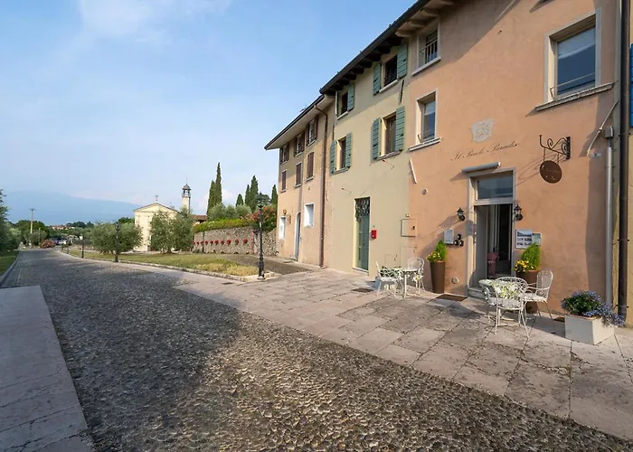 Romantic Il Piccolo Paradiso Alojamento de Acomodação e Pequeno-almoço 4*