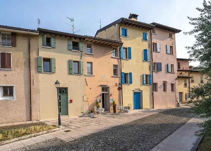 Romantic Il Piccolo Paradiso